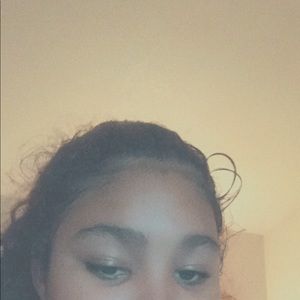 Meet your Posher, Myra